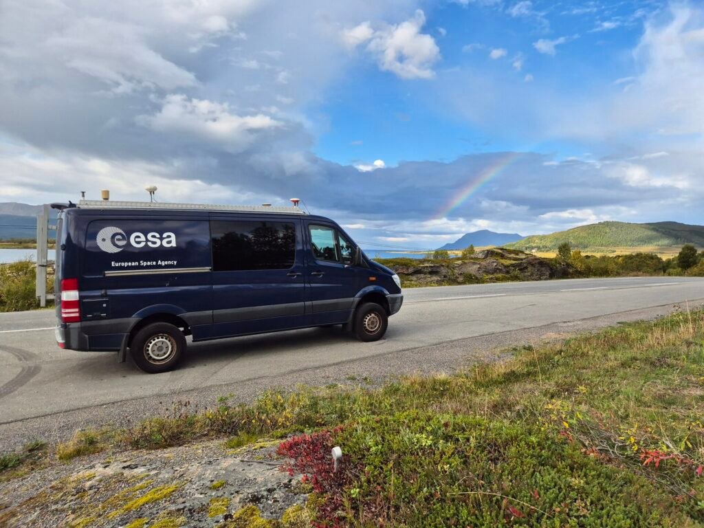 ESA testbed van in Norway pillars